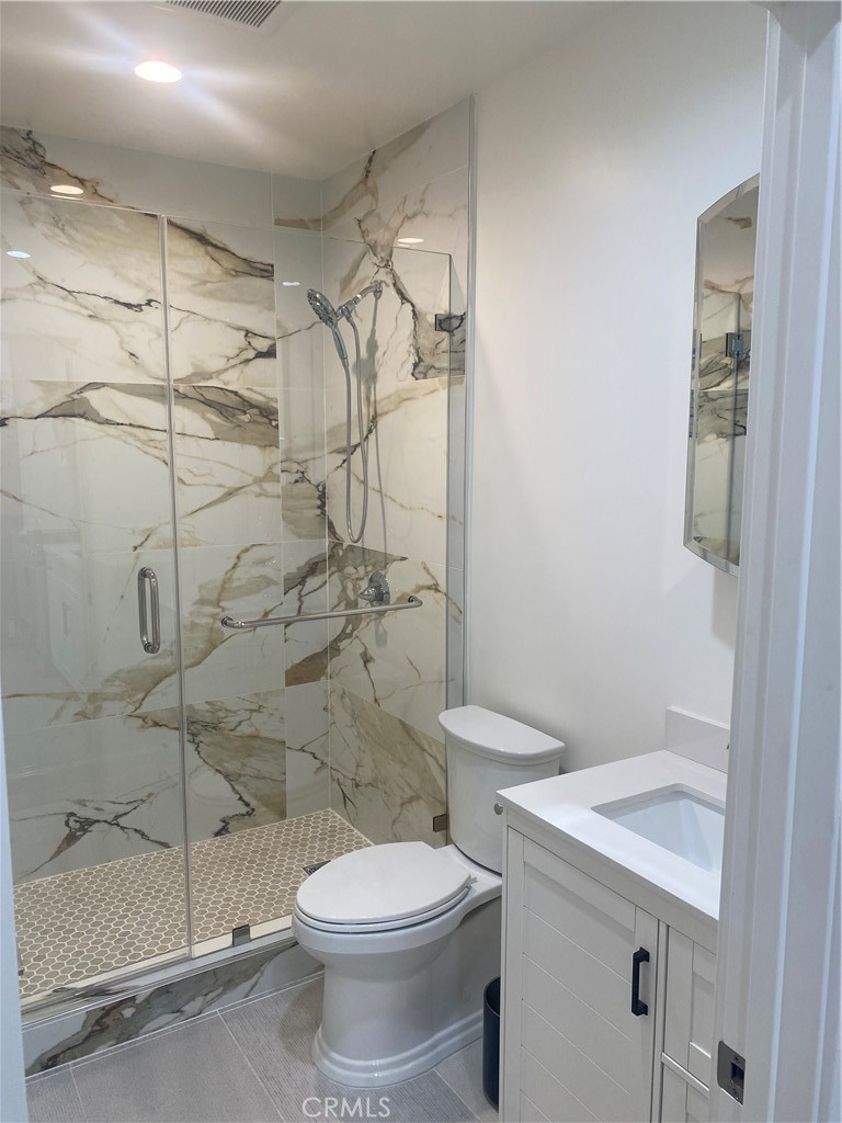 405 W Broadway Property Photo 28