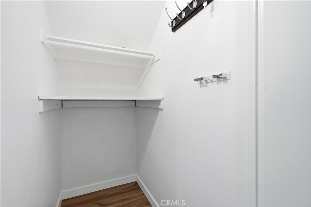 872 W Walnut Avenue A Property Photo 15