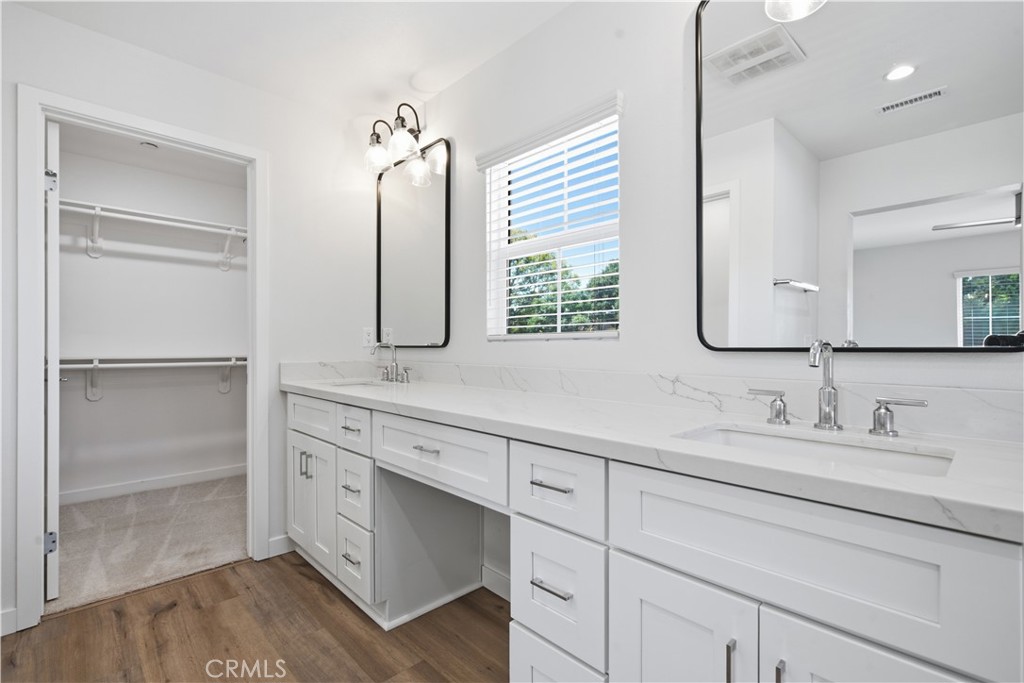 872 W Walnut Avenue A Property Photo 26