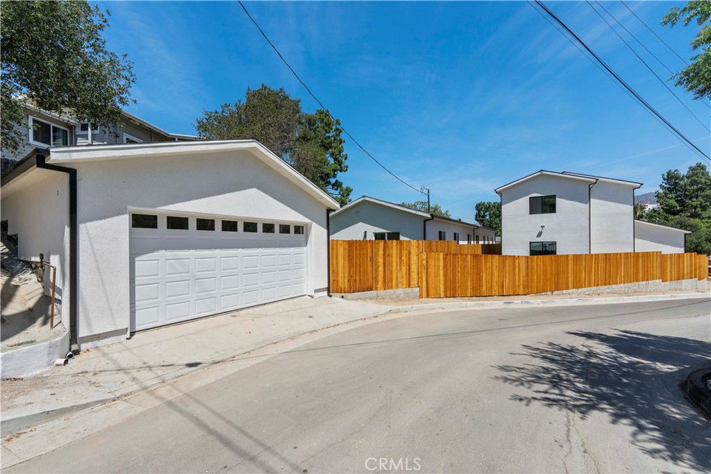 8738 Apperson Street Property Photo 29