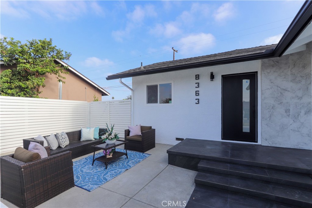 8363 Palais Property Photo 3