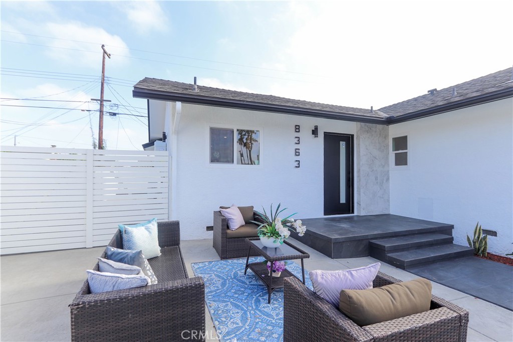 8363 Palais Property Photo 4