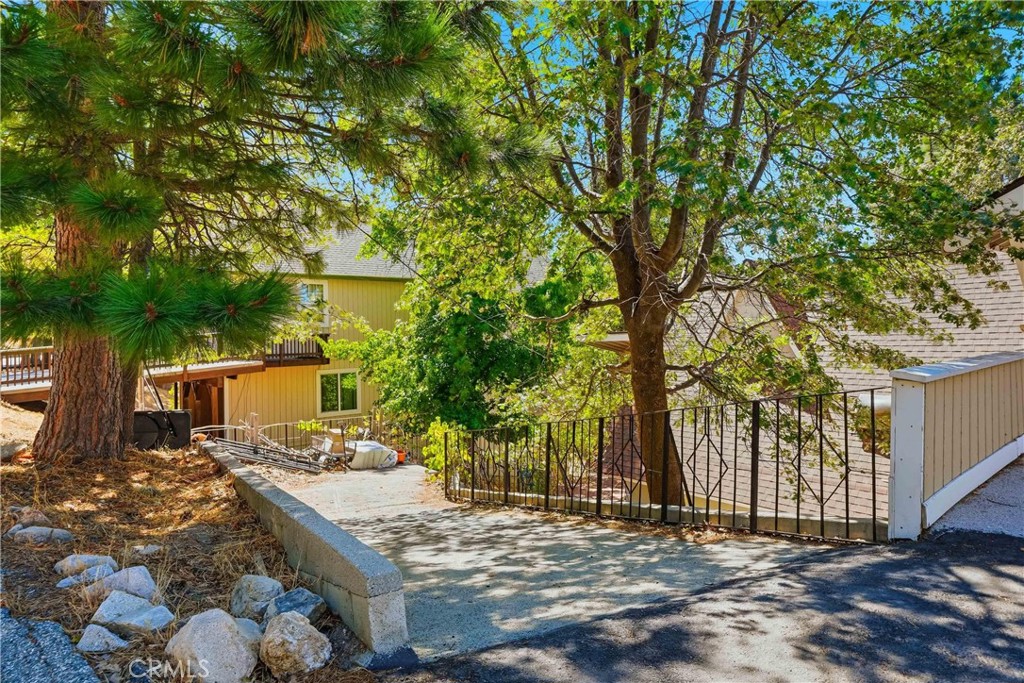 27809 Alpen Property Photo 4