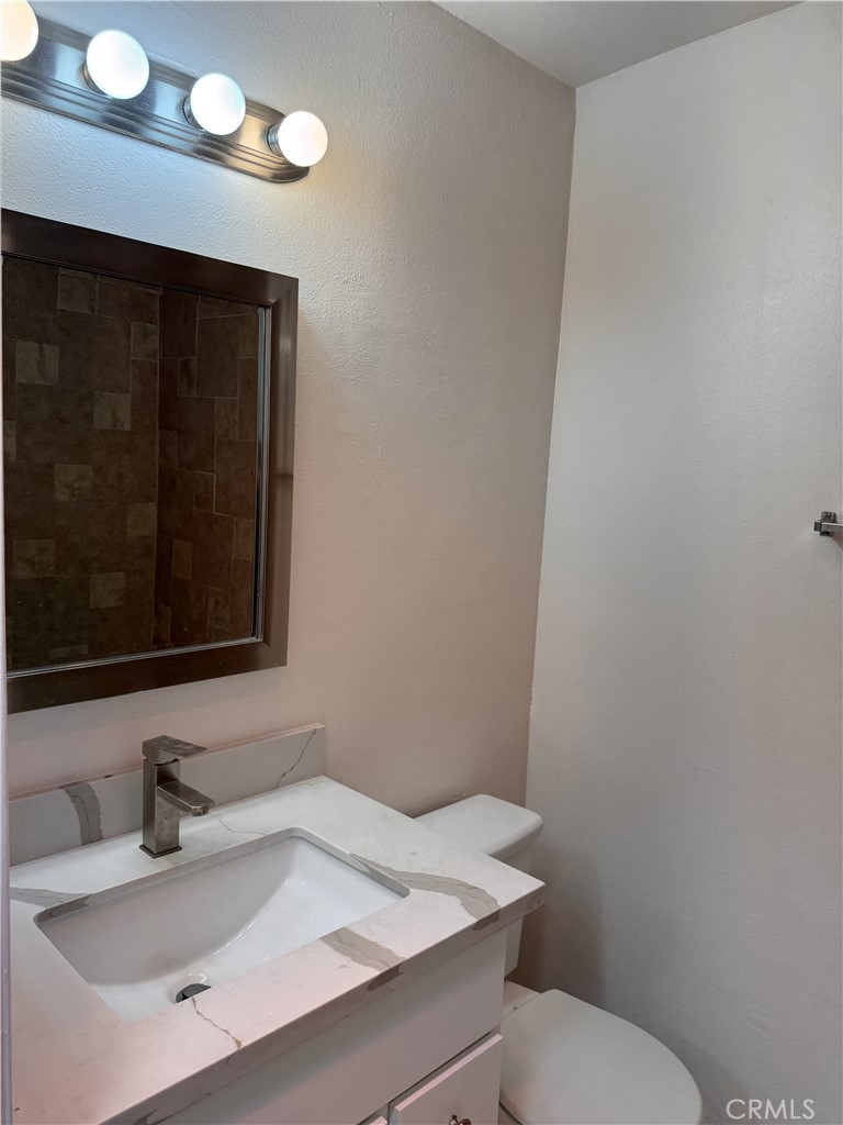 830 N El Molino Property Photo 4
