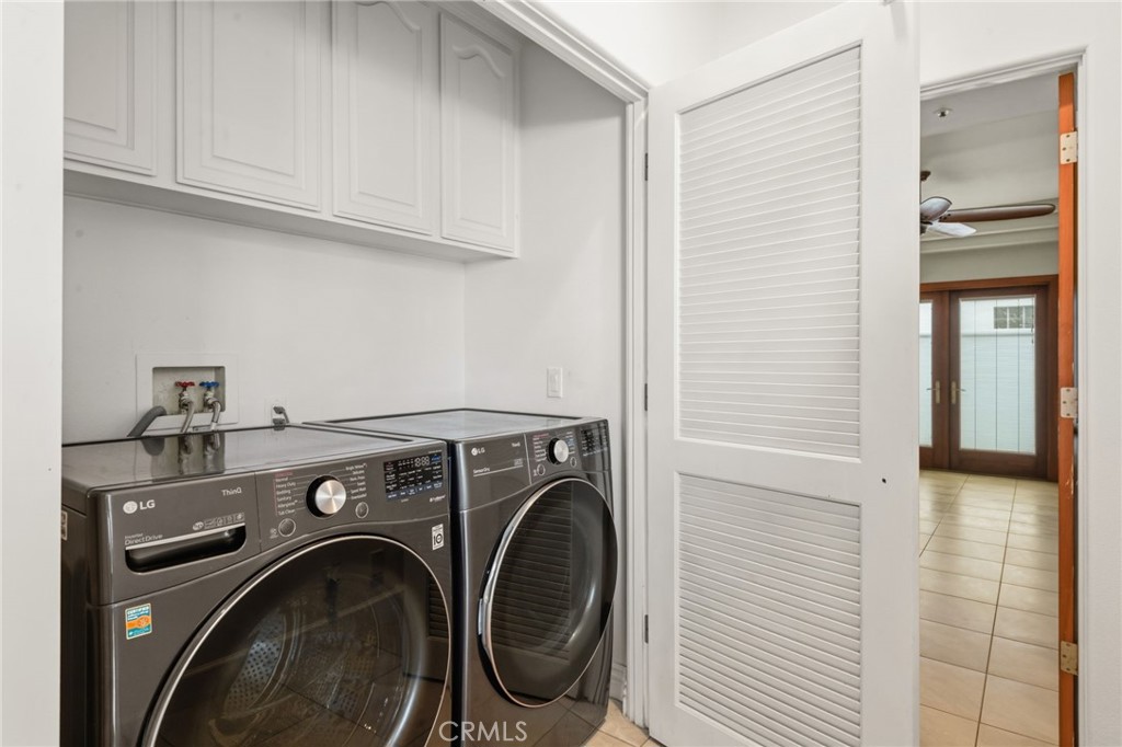 716 Manhattan Beach Boulevard Property Photo 43