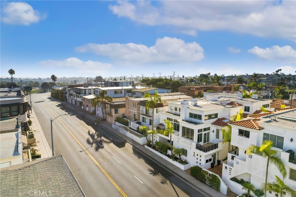 716 Manhattan Beach Boulevard Property Photo 47