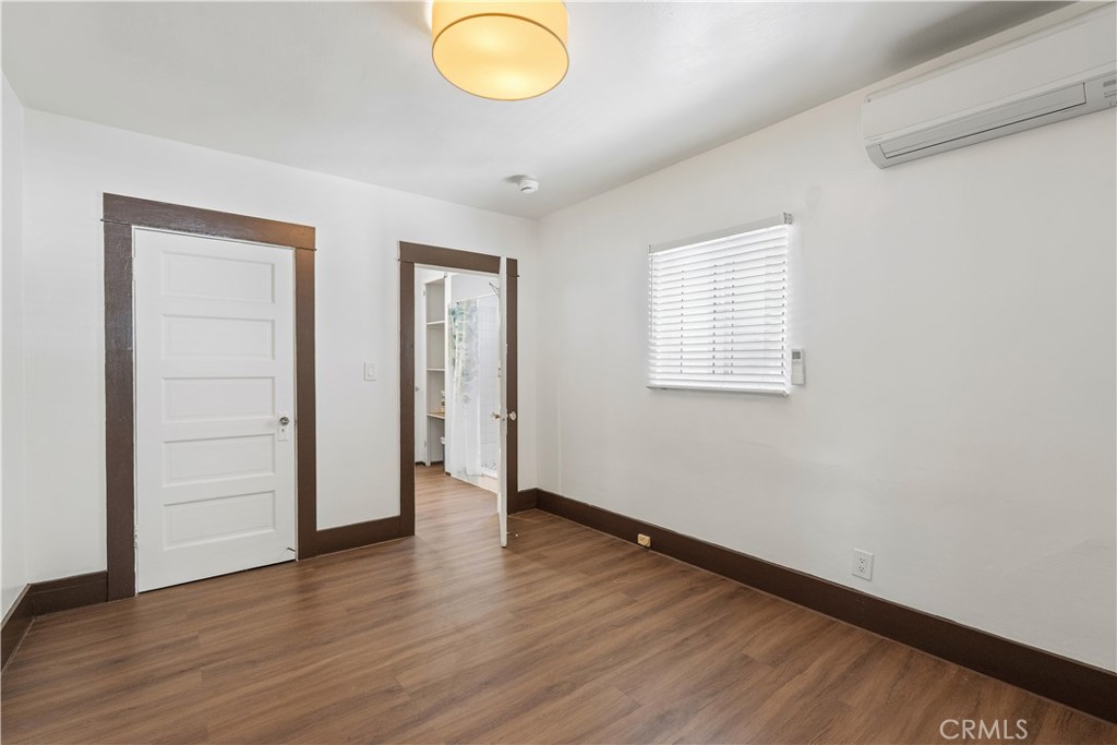 1024 Figueroa Terrace Property Photo 15