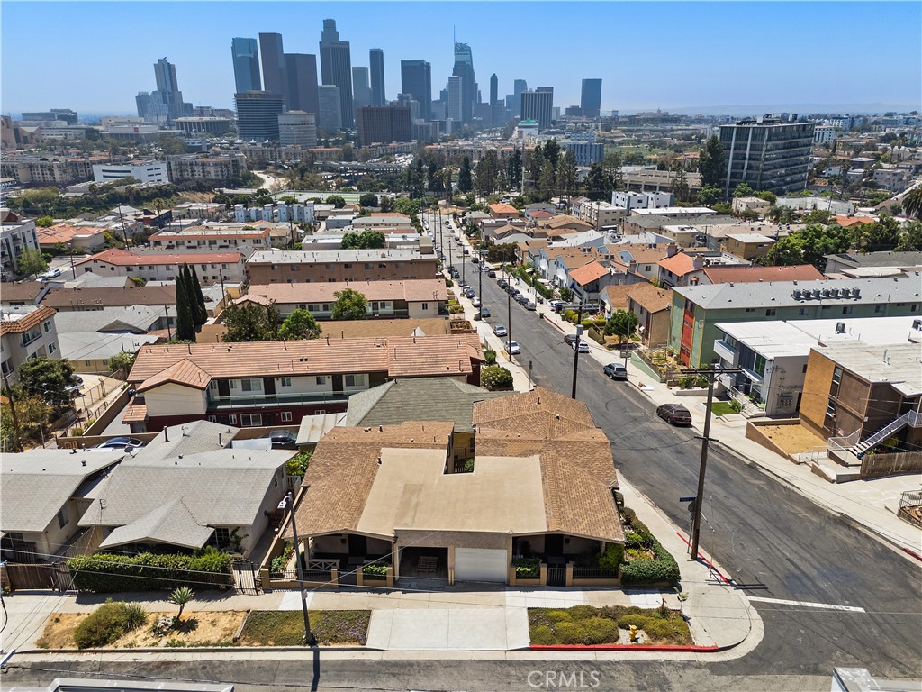 1024 Figueroa Terrace Property Photo 18