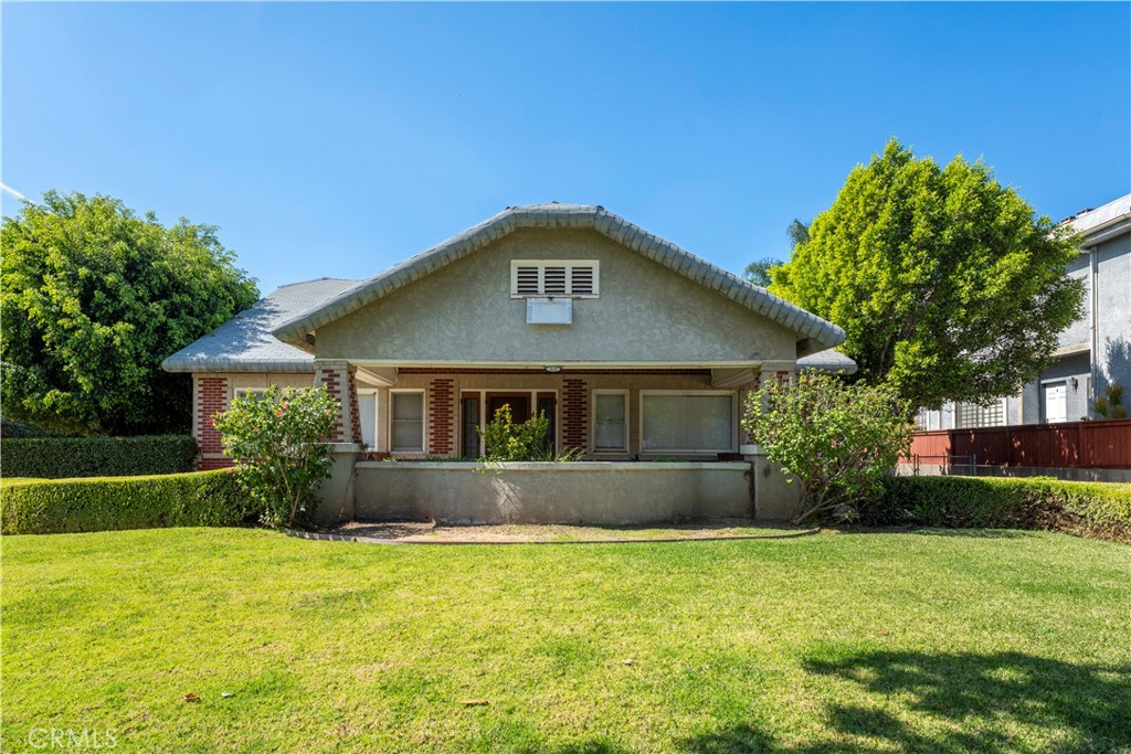 513 N Palm Avenue Property Photo 1