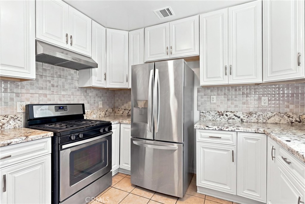 209 W 87th Property Photo 19