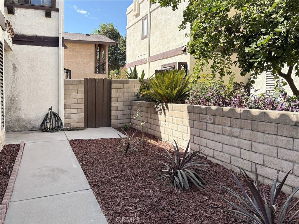 2684 San Pablo Property Photo 2