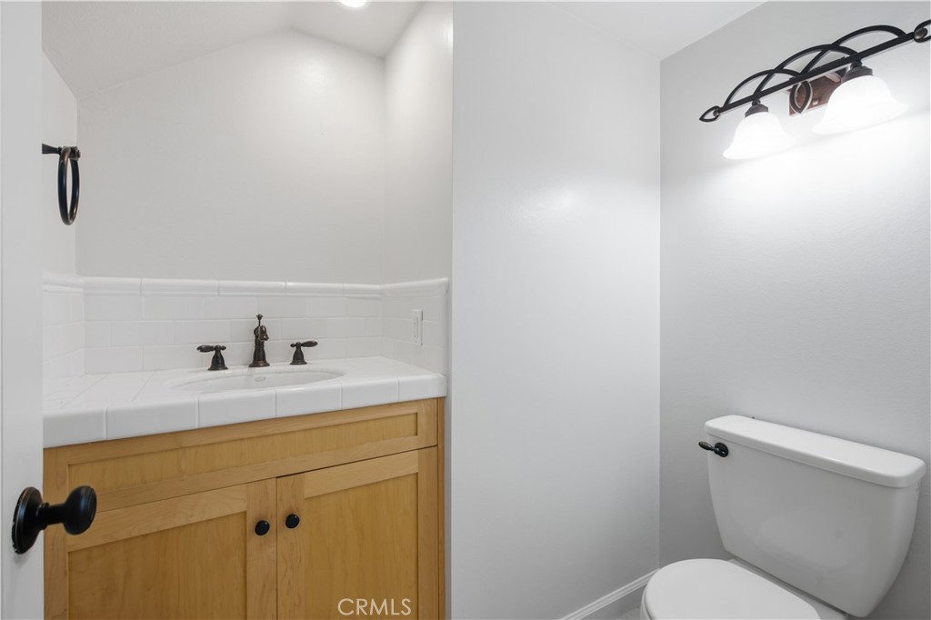 5664 Etiwanda Property Photo 5