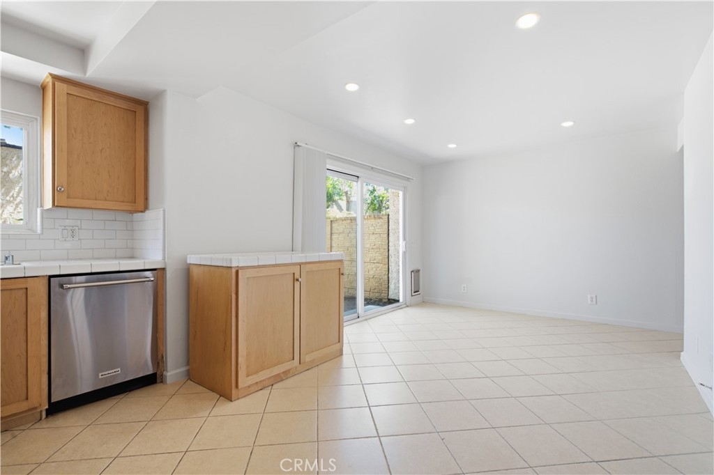 5664 Etiwanda Property Photo 14