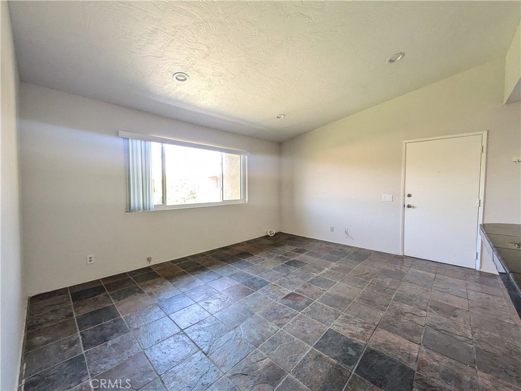 31200 Landau 602 Property Photo 10