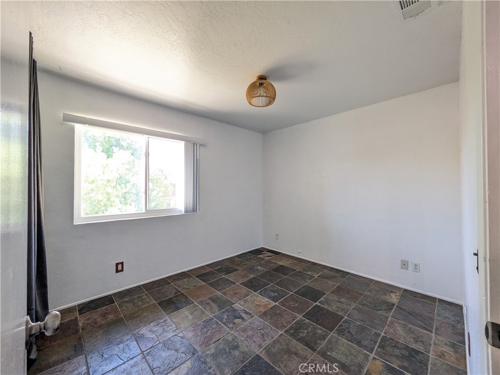 31200 Landau 602 Property Photo 13