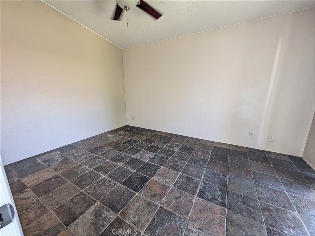 31200 Landau 602 Property Photo 14