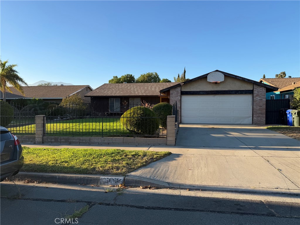 15860 Grevillea Property Photo 1