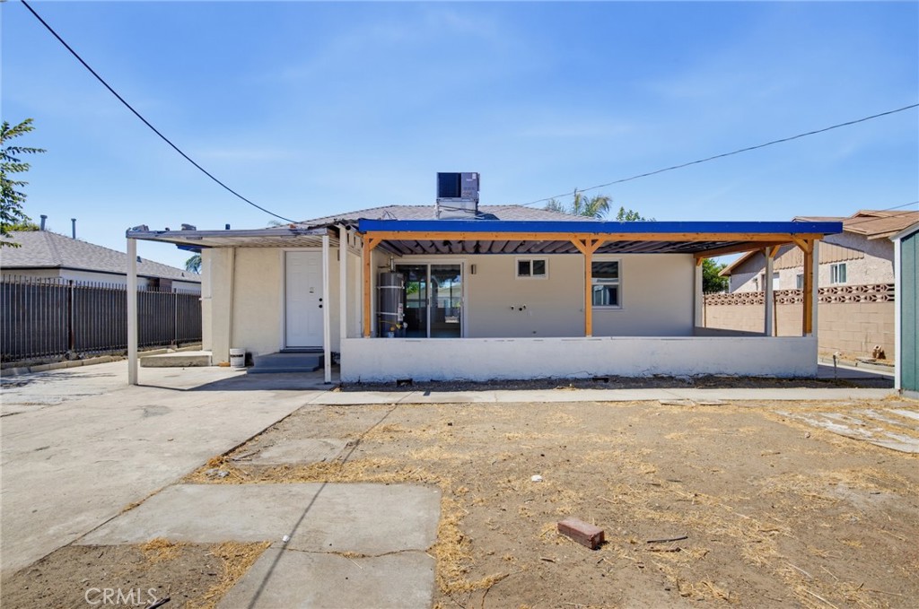 570 N East End Avenue Property Photo 23