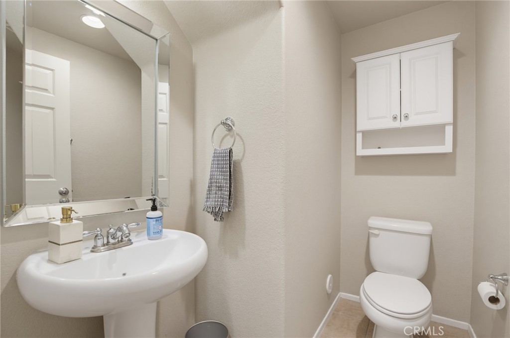 27344 Oaktree Place Property Photo 17