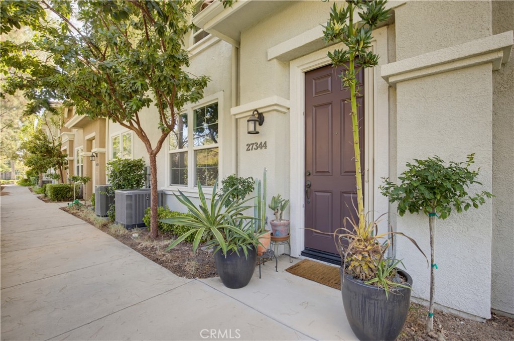 27344 Oaktree Place Property Photo 18