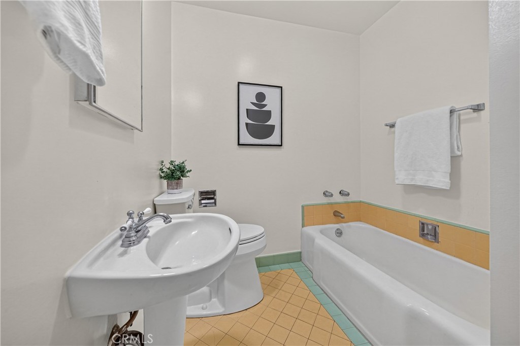 2404 Stranahan Property Photo 7
