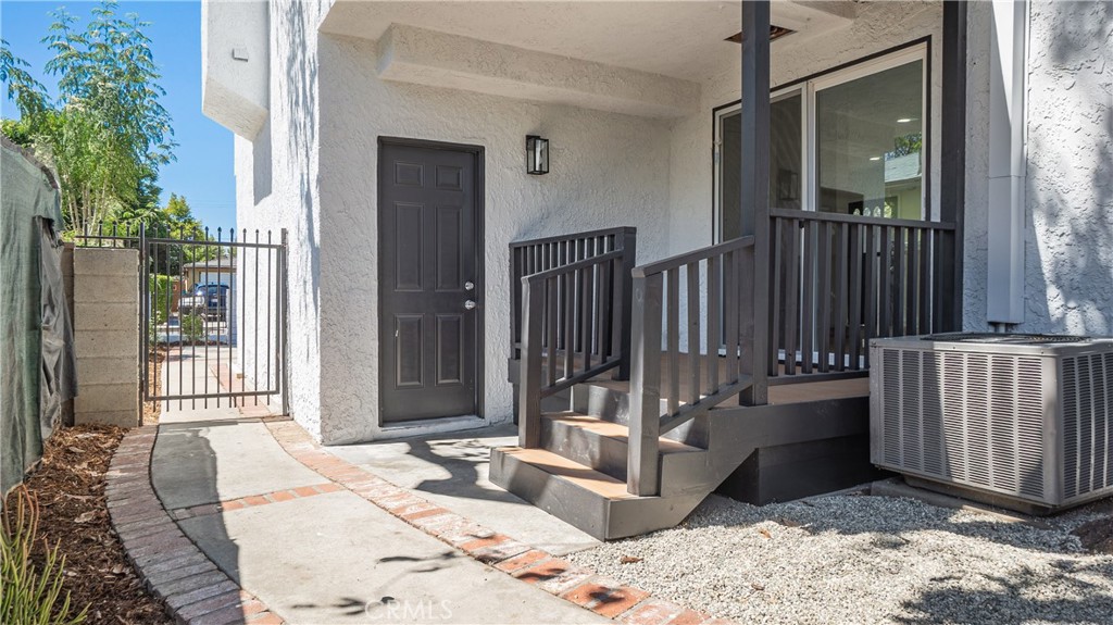 7732 Garden Grove Avenue Property Photo 10