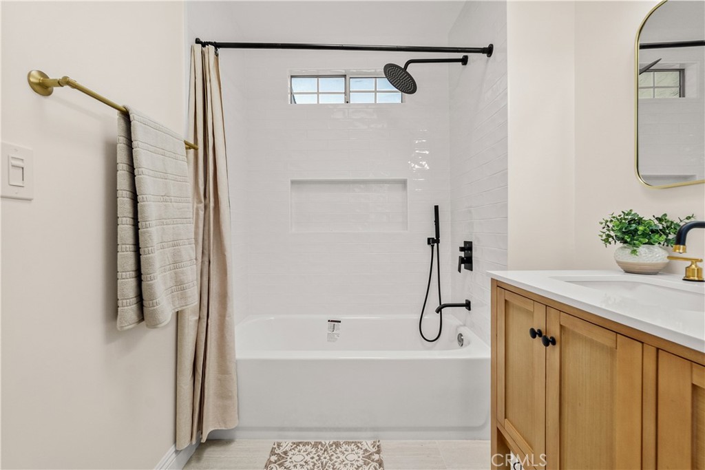 7732 Garden Grove Avenue Property Photo 11