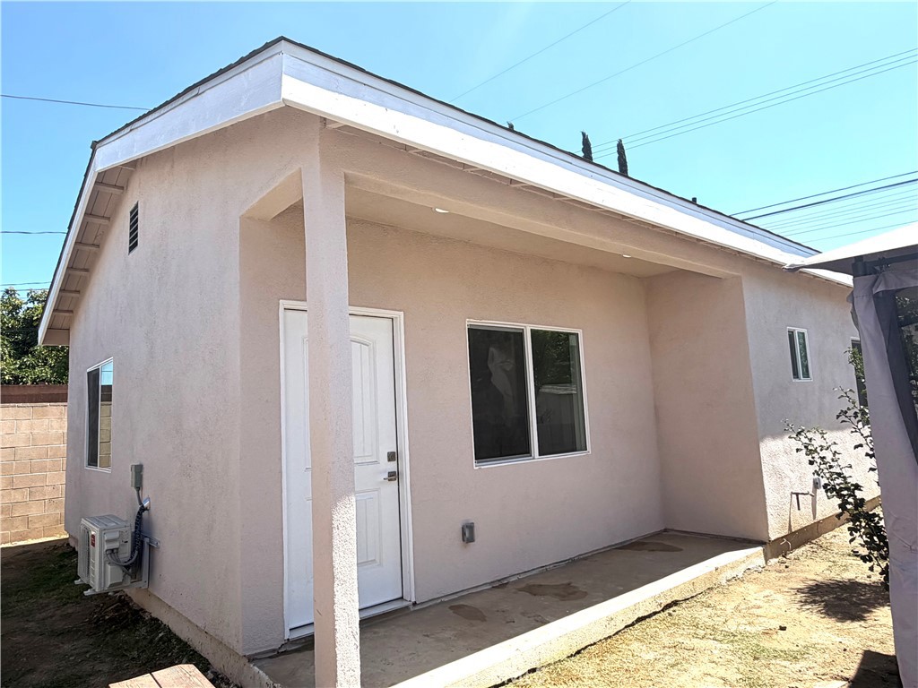 1544 N Hacienda Property Photo 1