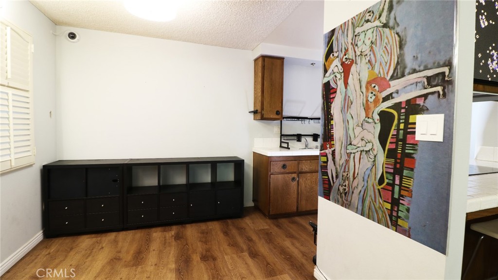 5438 Mcculloch D Property Photo 2