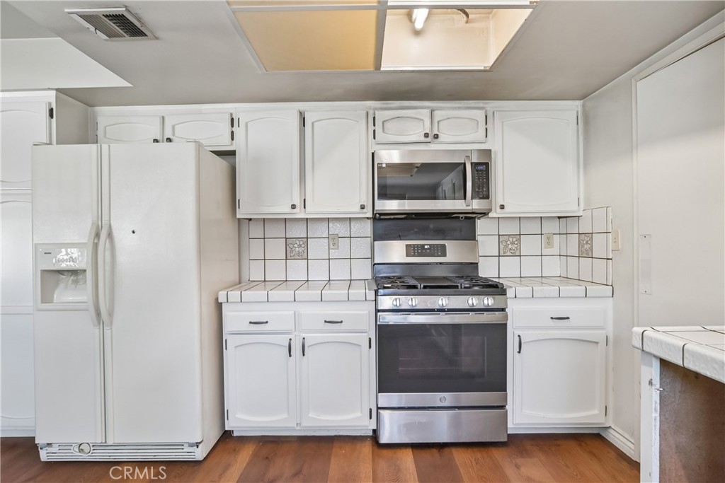 20259 Ingomar Street Property Photo 11