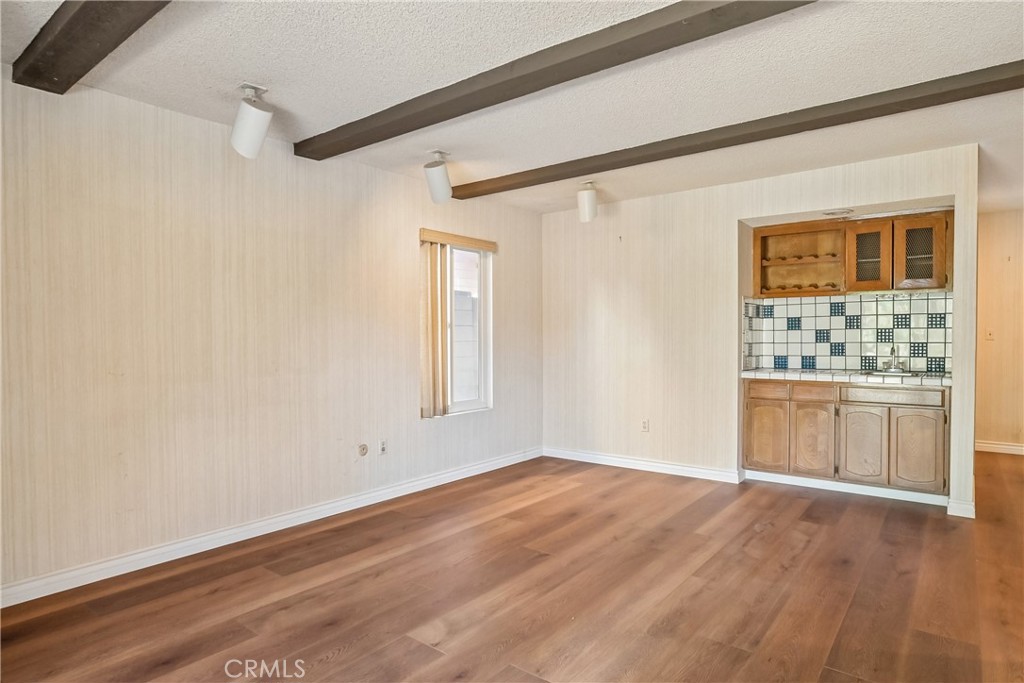 20259 Ingomar Street Property Photo 14