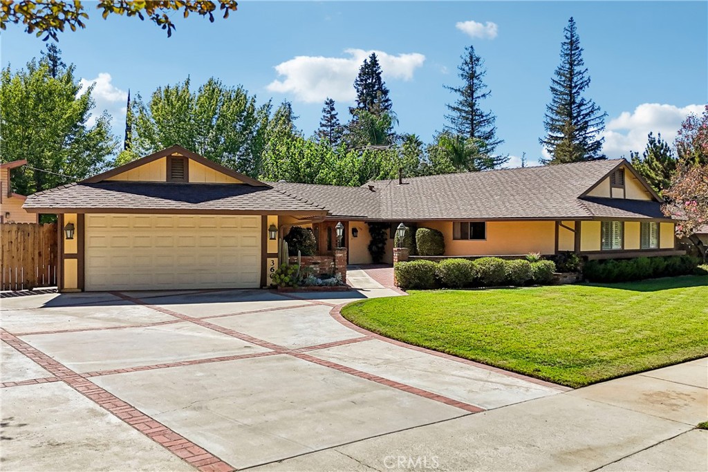 360 Franklin Avenue Property Photo 1