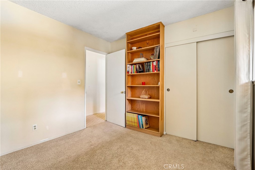 360 Franklin Avenue Property Photo 10