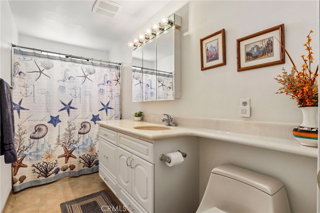 360 Franklin Avenue Property Photo 11