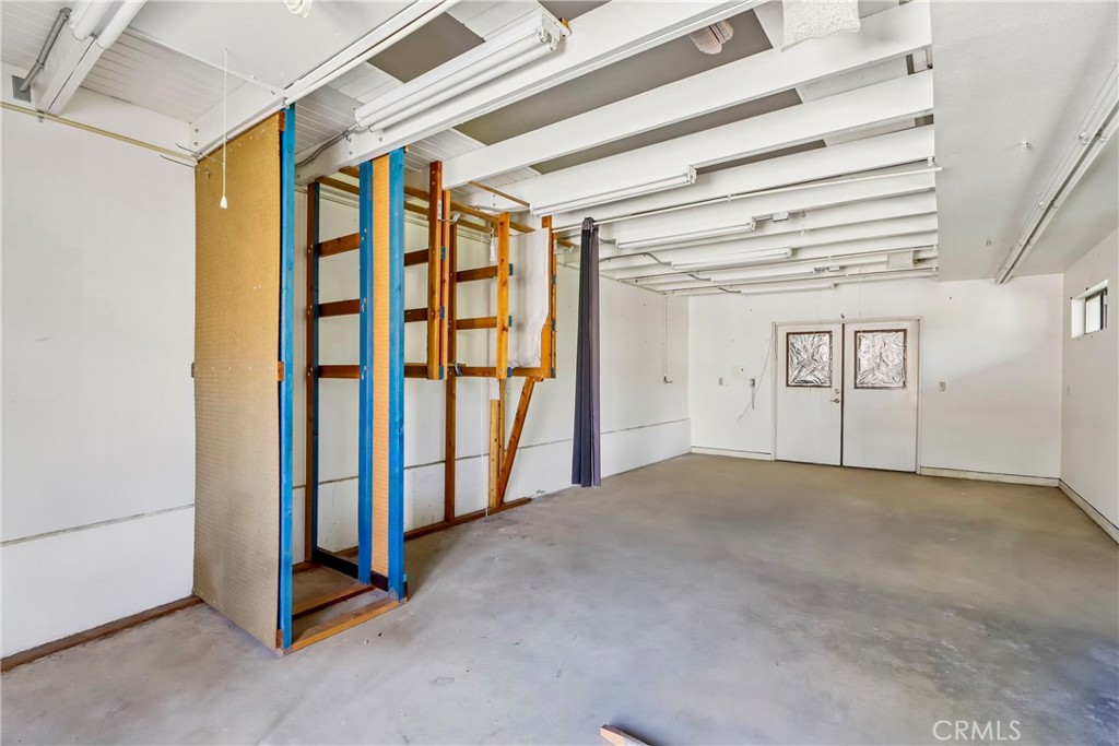 360 Franklin Avenue Property Photo 15