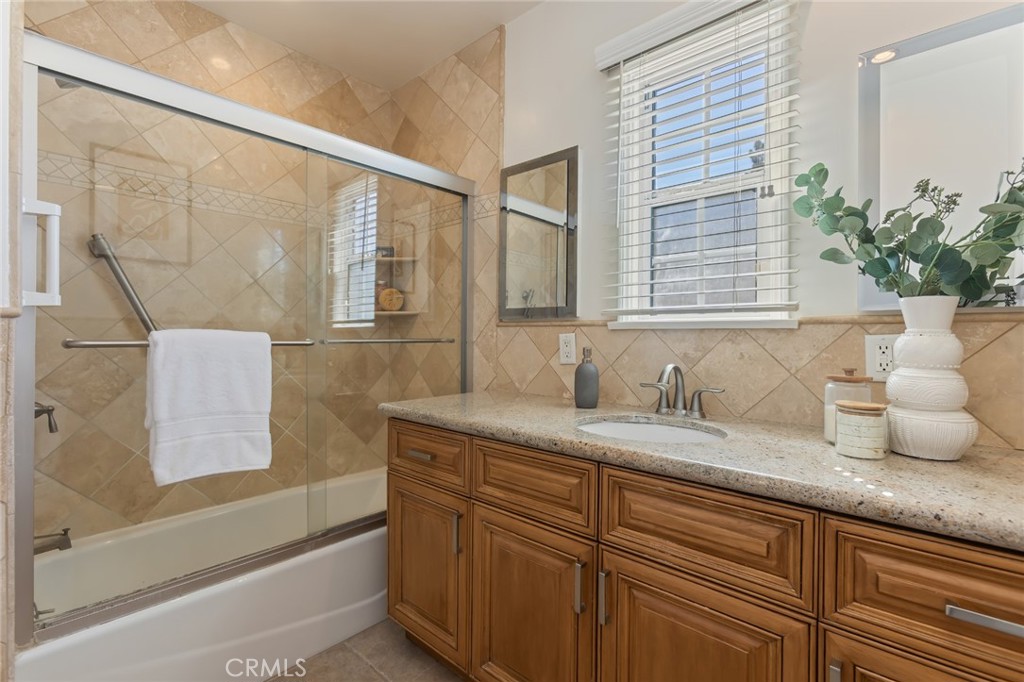 5403 Adele Avenue Property Photo 38