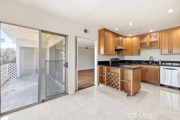 1810 Ramona 33 Property Photo 8
