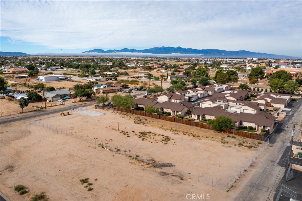 14878 Sequoia Street Property Photo 4