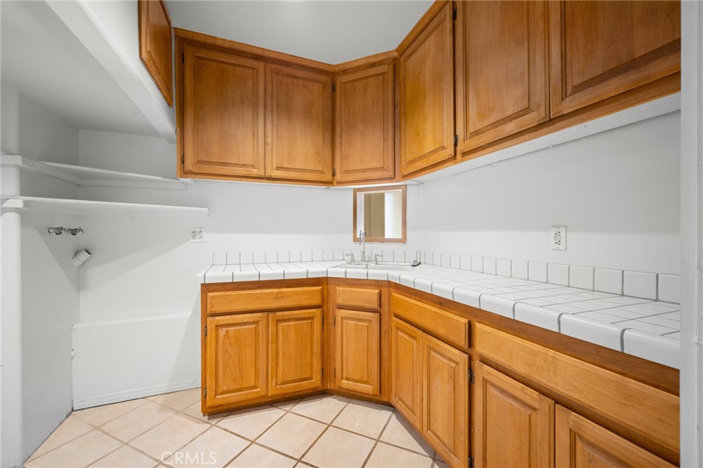 5809 Irving Avenue 2nd Fl Property Photo 13