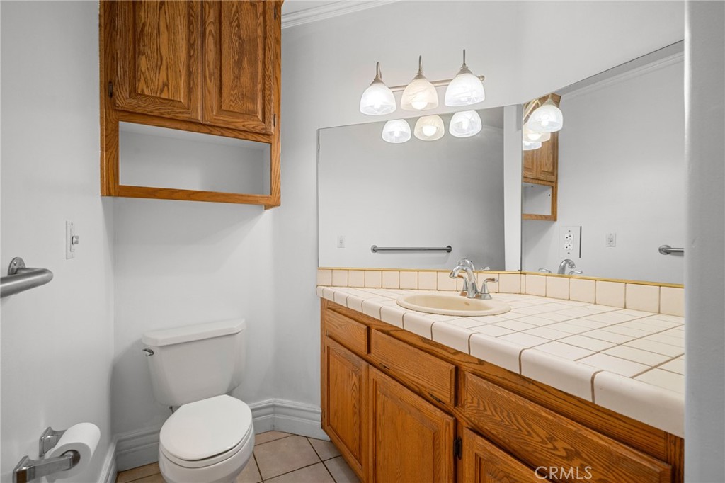 5809 Irving Avenue 2nd Fl Property Photo 27