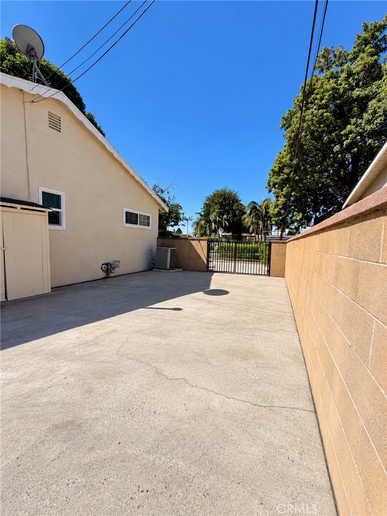 1312 S Serenade Property Photo 13