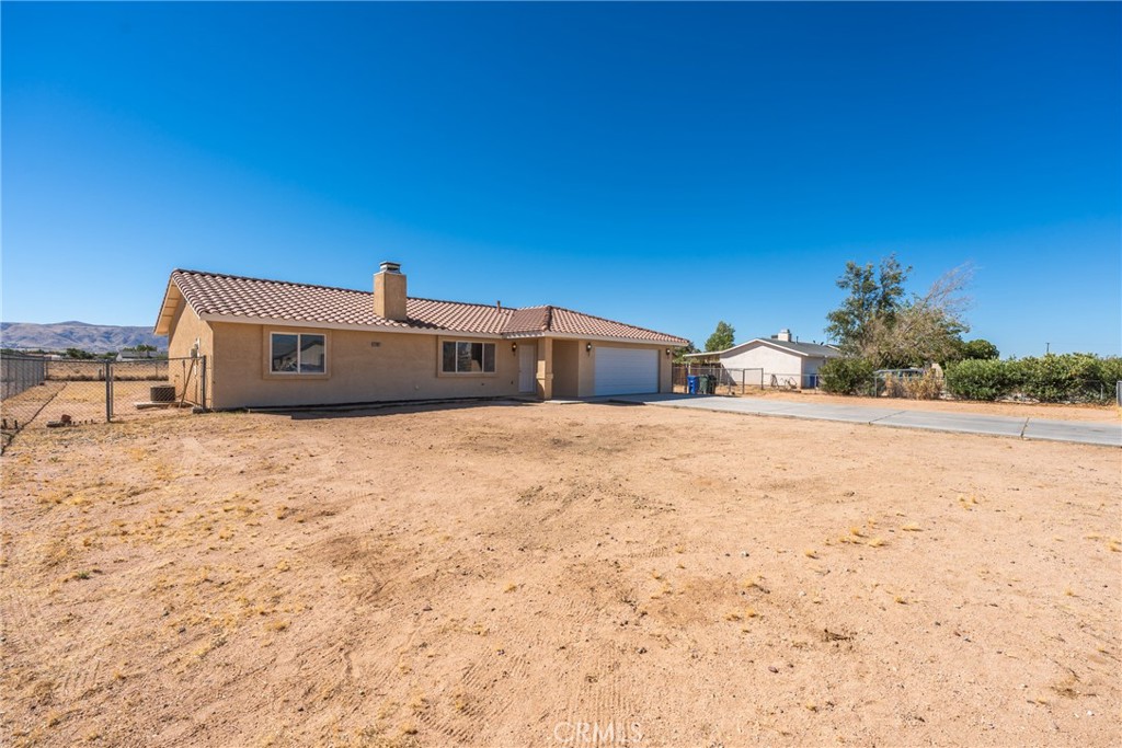 22607 Lucilla Property Photo 3