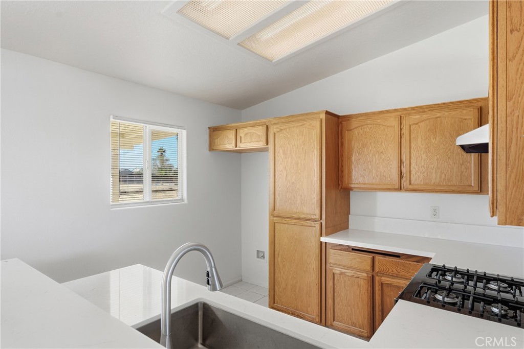 22607 Lucilla Property Photo 14