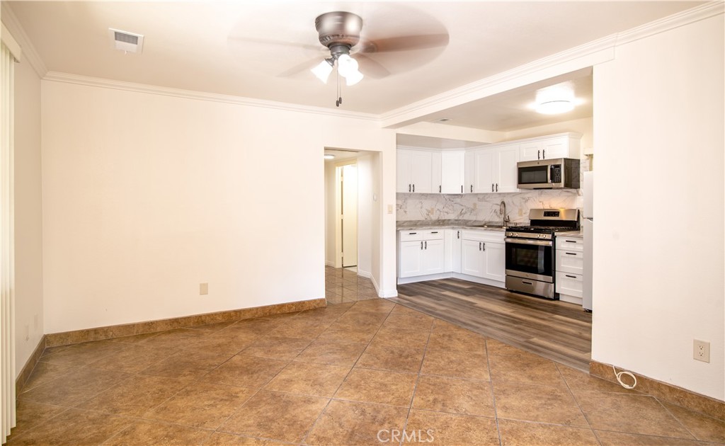 1159 Raymond Ave A Property Photo 8