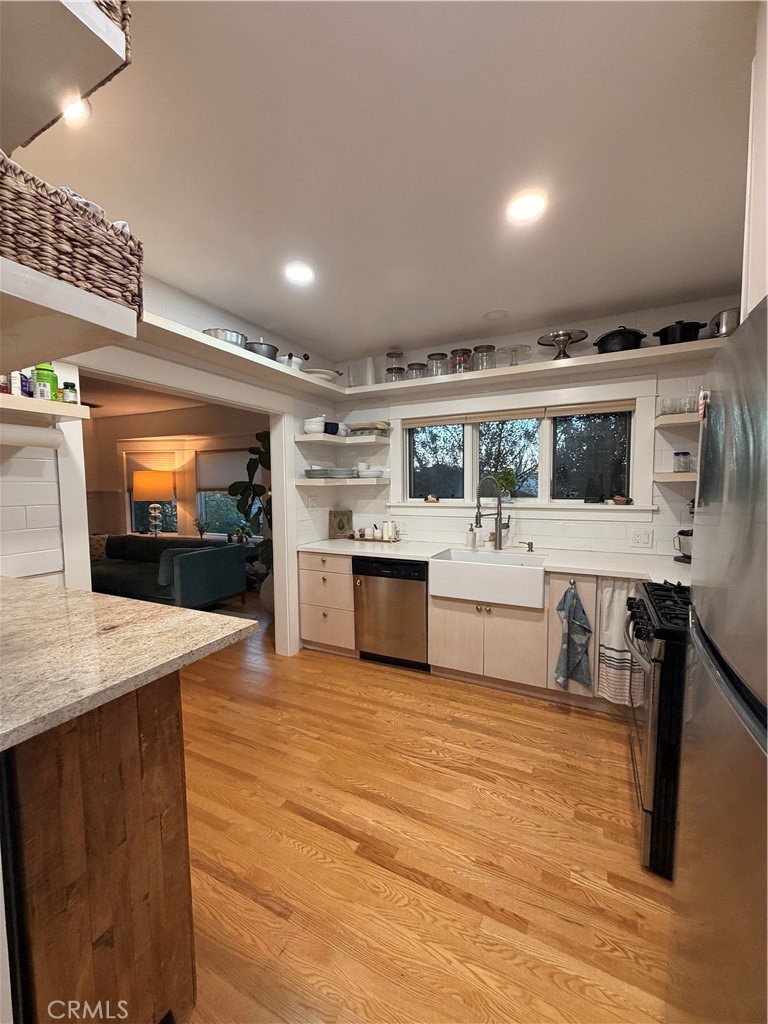 521 Meridian Terrace Property Photo 3
