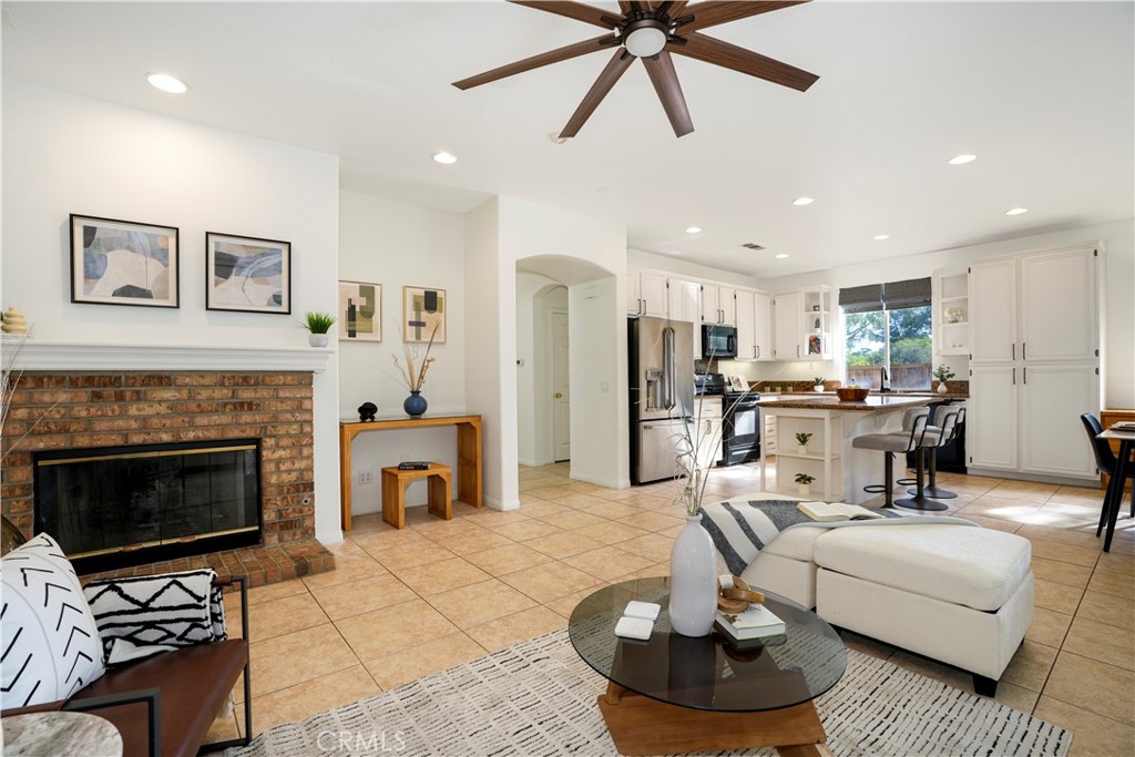 27904 Doubletree Way Property Photo 1