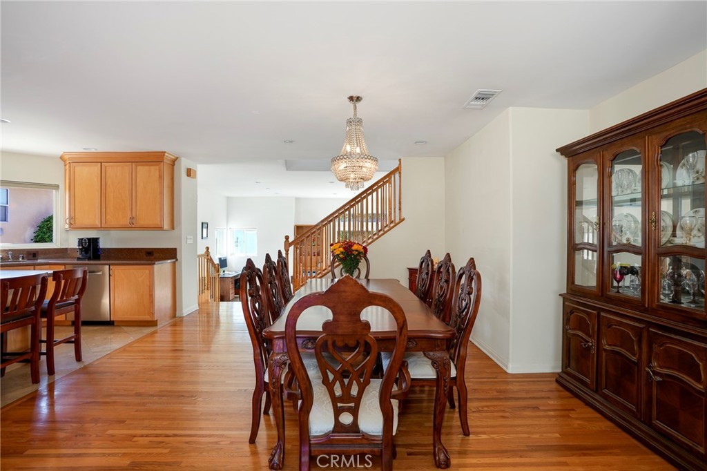 2722 Alabama Street Property Photo 8