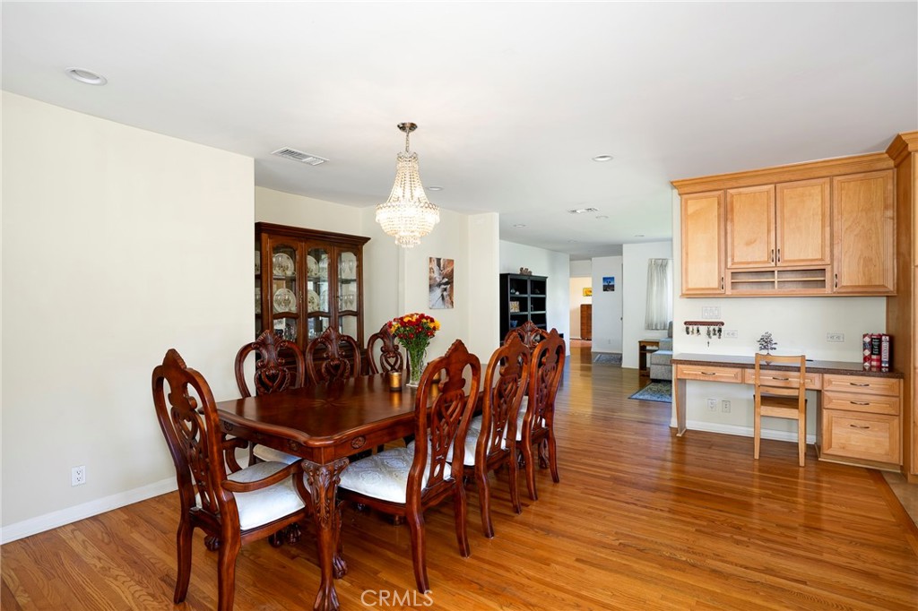 2722 Alabama Street Property Photo 9