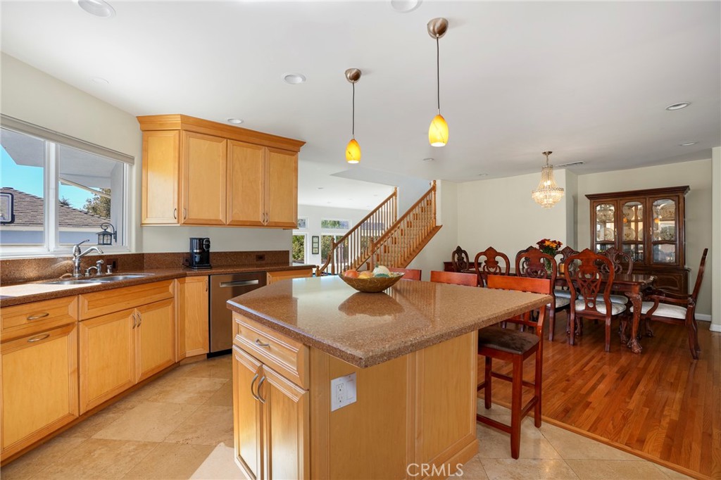 2722 Alabama Street Property Photo 14