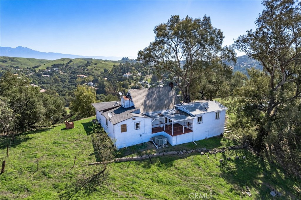 16220 Canyon Hills Road Property Photo 7